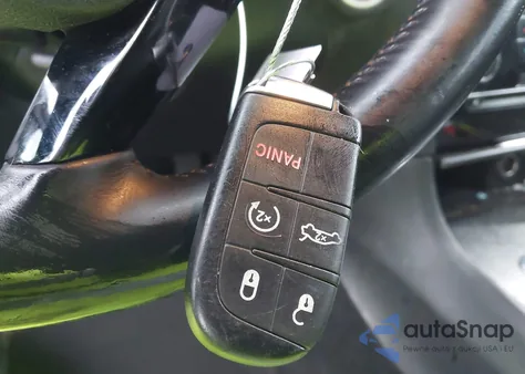 2014 Chrysler 300 300S из США, поврежденный, VIN 2C3CCAGG2EH383959